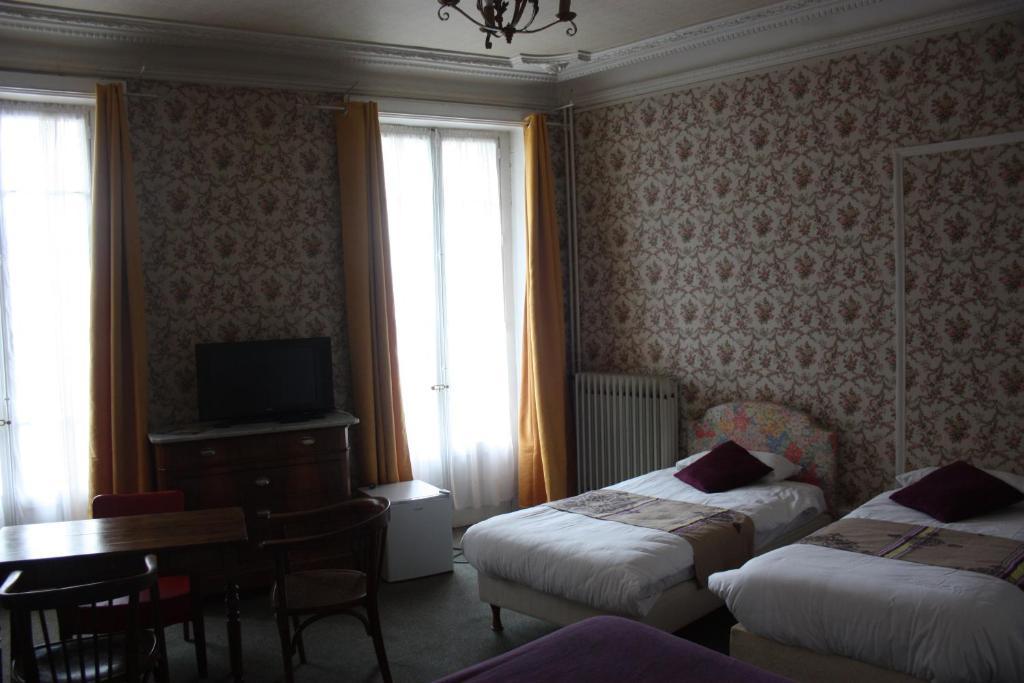 Hotel Savoy Aix-les-Bains Room photo